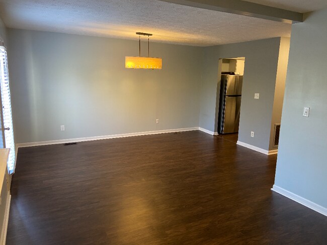 Building Photo - 3134 High Ridge Dr