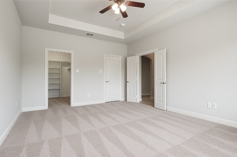Building Photo - 4824 Pasadena Dr