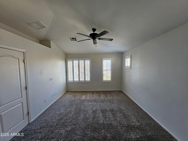 Building Photo - 3841 E Minton St