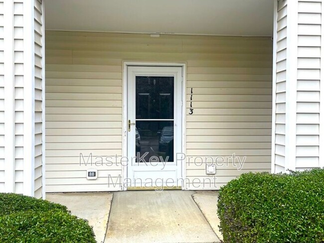 Primary Photo - 1113 Chenille Dr