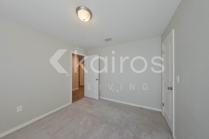 Building Photo - 9143 Aegean Cir