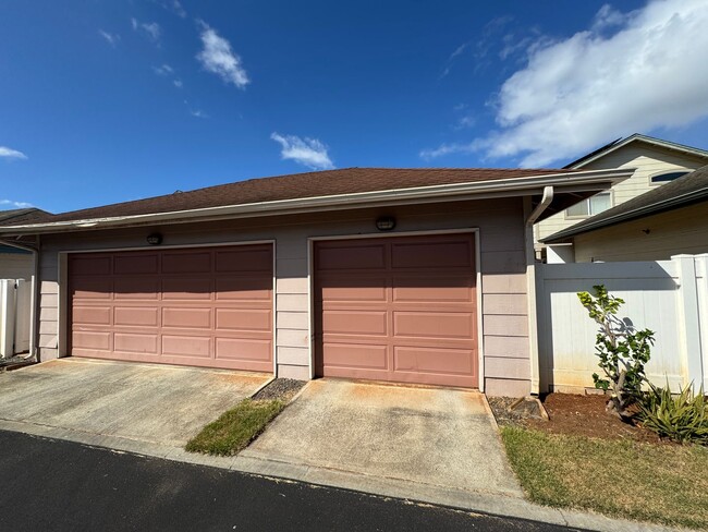 Building Photo - Single Family Home in Ocean Pointe