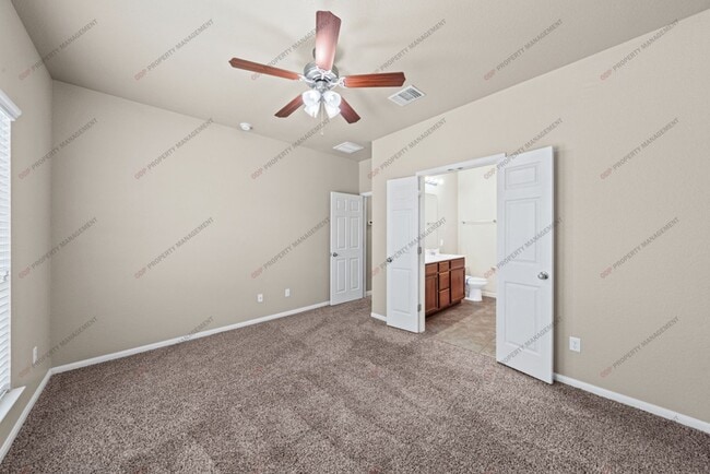 Building Photo - 8012 Redbrush