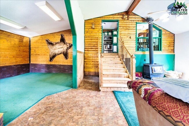 Building Photo - Century 21 Gold Rush - 2 bed, 1 bath (Fairbanks)