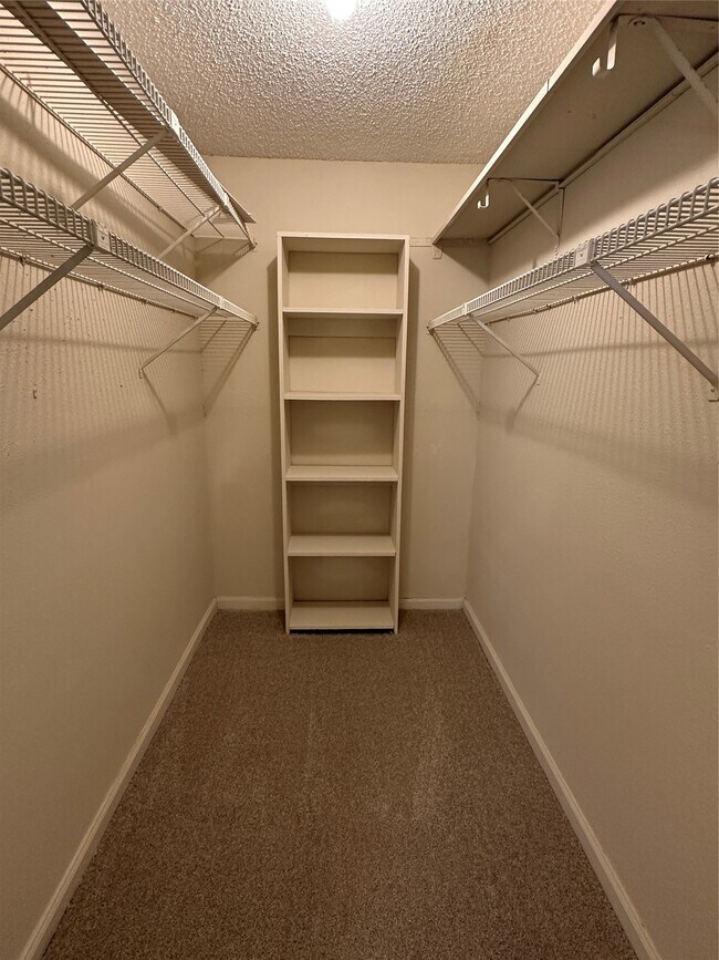 Building Photo - 260 El Dorado Blvd