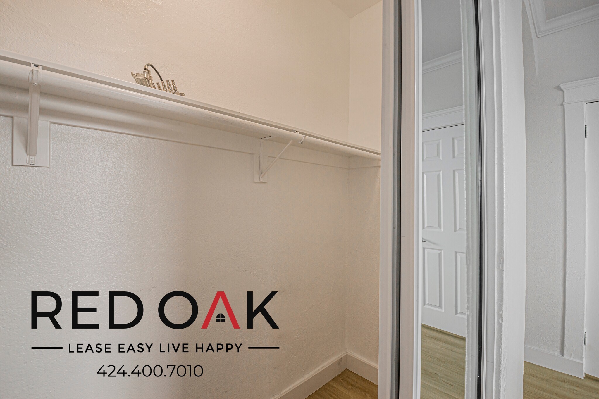 Building Photo - 4348 Lockwood Ave