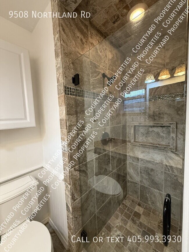 Building Photo - 9508 Northland Rd