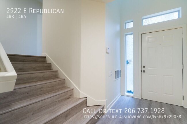 Building Photo - 2922 E Republican-