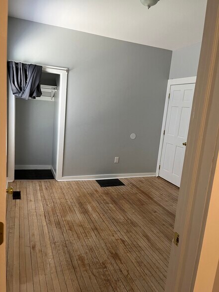Bedroom 3 - 32 Prospect St