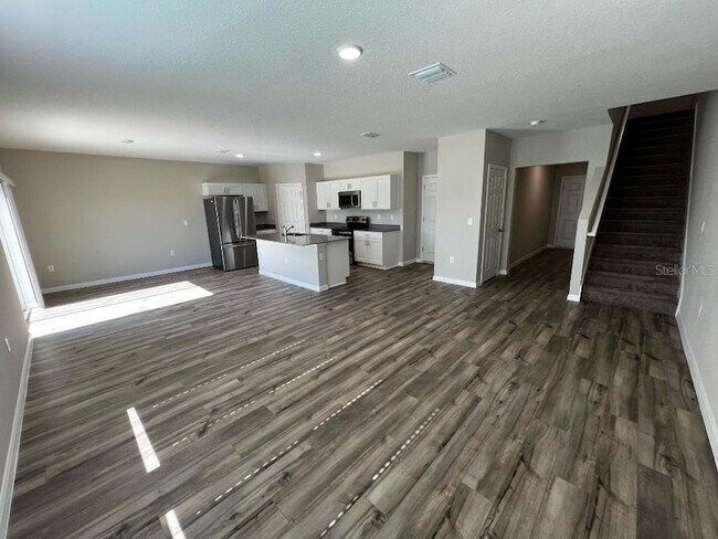 Building Photo - 34200 Scarlet Sage Ct