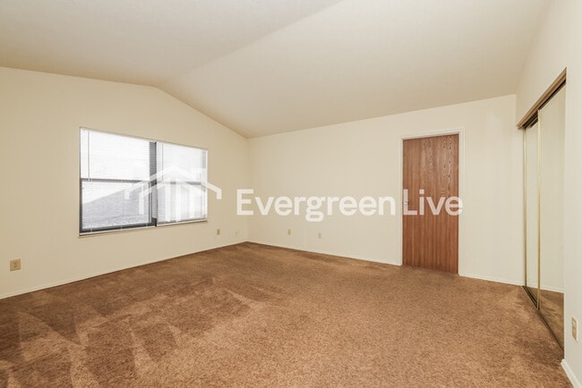 Building Photo - 6647 Charlesgate Rd