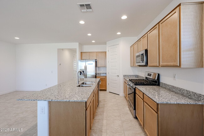 Building Photo - 25237 N 172nd Dr