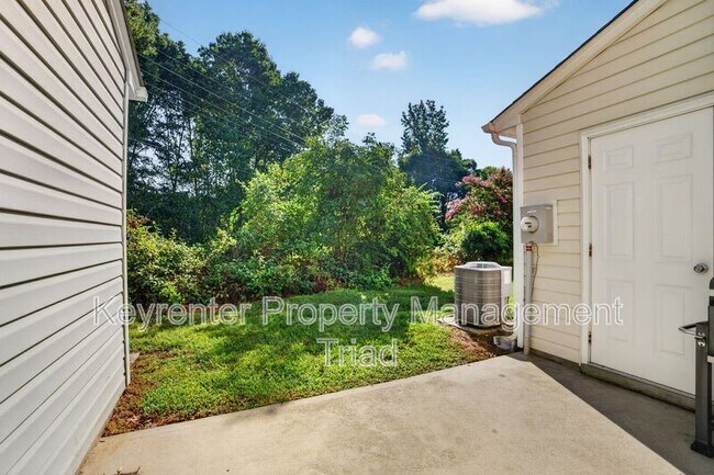 Building Photo - 1168 Brooksridge Way