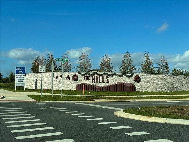 Building Photo - 2460 Gold Dust Dr