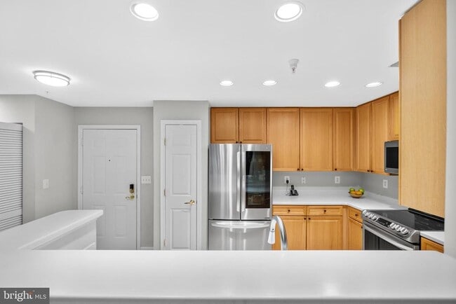 Building Photo - 5108 Donovan Dr