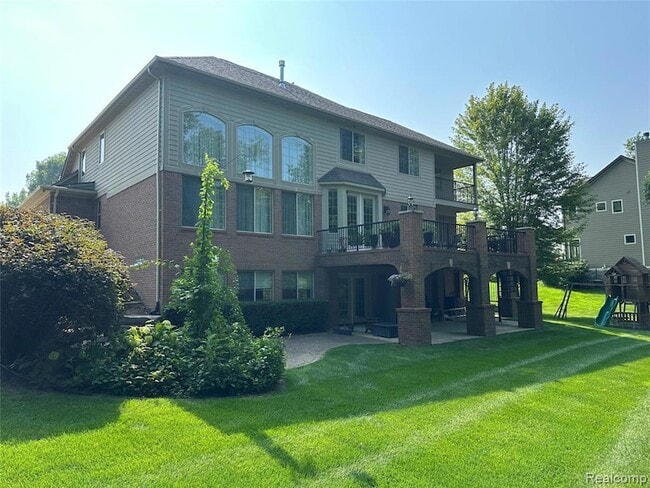 Building Photo - 4906 Stonehenge Dr