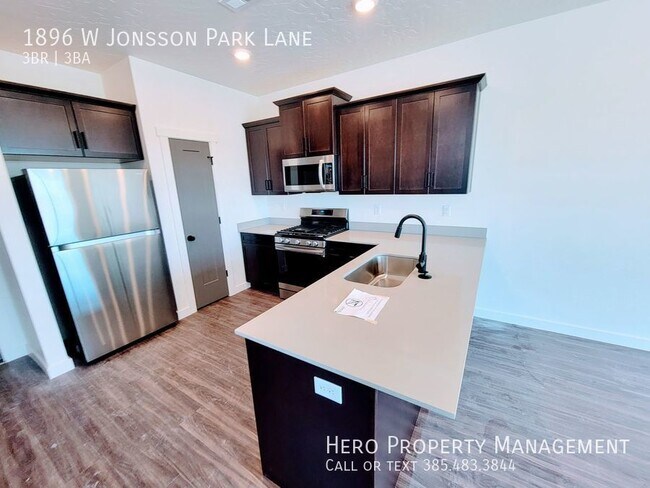 Building Photo - Gorgeous Lehi Townhomes!!!