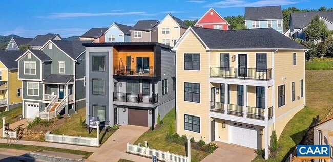 Building Photo - 314 Huntley Ave