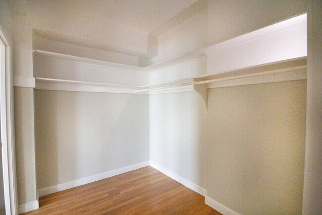 Building Photo - 1635 Gough St