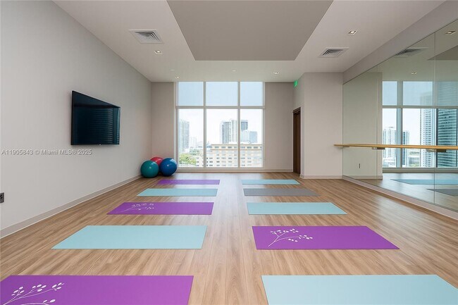 Building Photo - 1100 S Miami Ave