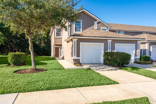 Primary Photo - 310 Scrub Jay Dr