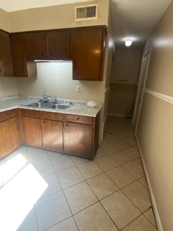 Building Photo - 6009 Stillridge Ct