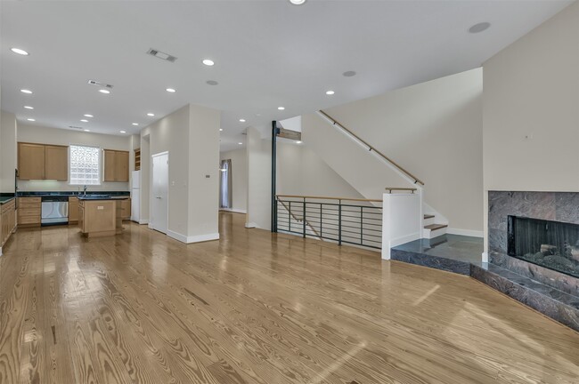 Building Photo - 1503 California St