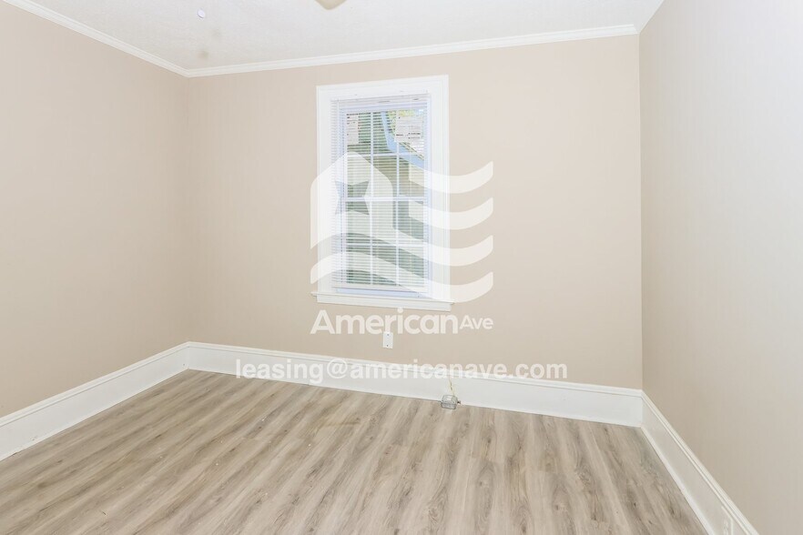 Building Photo - 1385 Patterson St