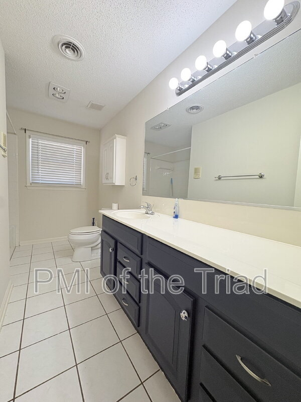 Building Photo - 1349 Amylee Trail