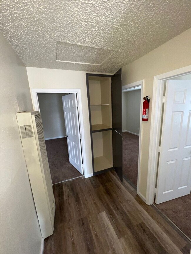 Building Photo - Adelanto Family Neighborhood! $2,100 3 Bedroom, 2 Bath Single Family Home for Rent