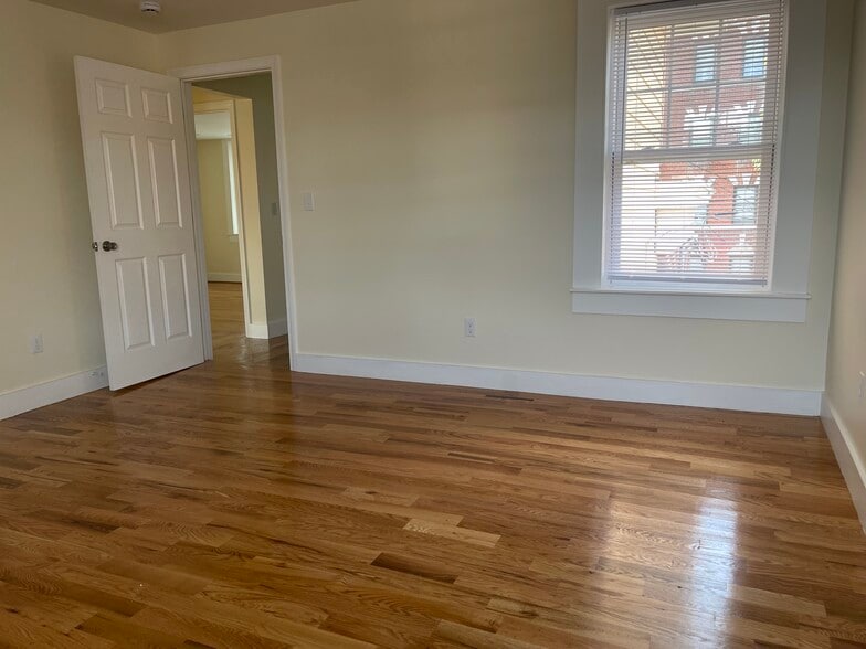 1 bedroom - 528 Chapel St