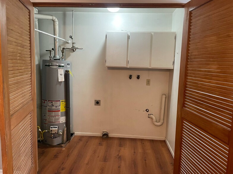 Building Photo - 4734 S 700 E
