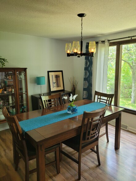 Building Photo - 70 Twilight Ln