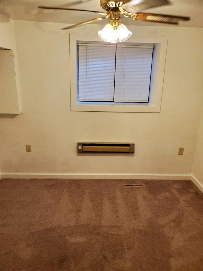 Building Photo - 3 bedroom in Billings MT 59101