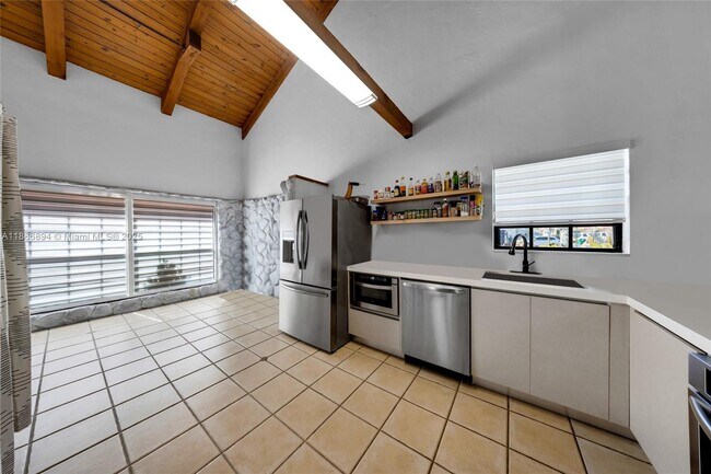 Building Photo - 7380 SW 114th Pl