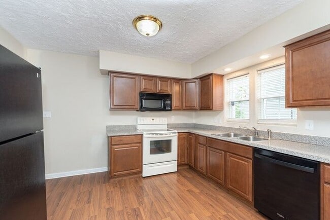 Building Photo - Beautiful Home near Downtown Noblesville