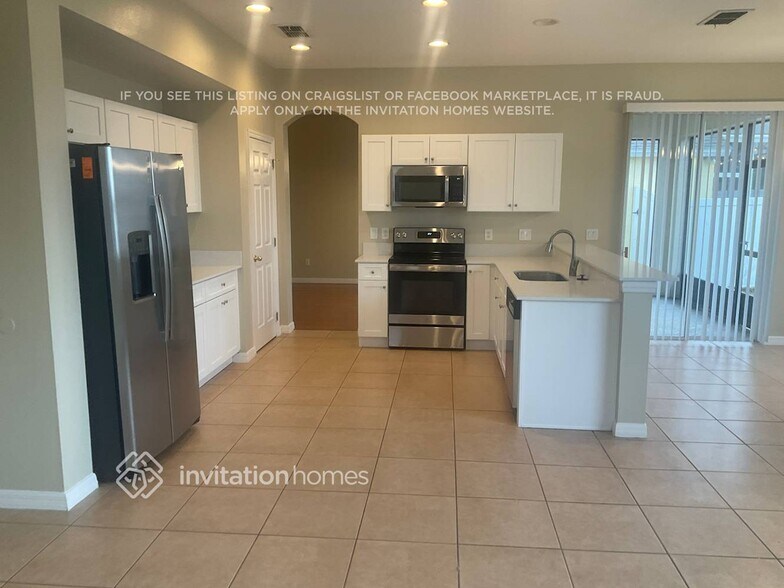 Building Photo - 5033 Walnut Ridge Dr