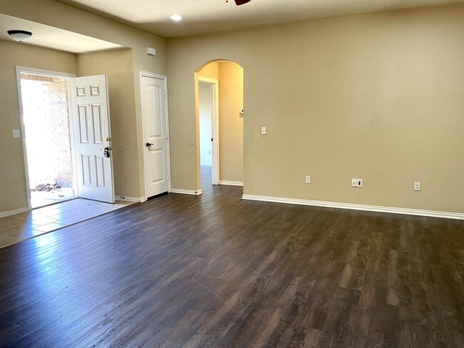 Building Photo - 4905 Rock Creek Rd