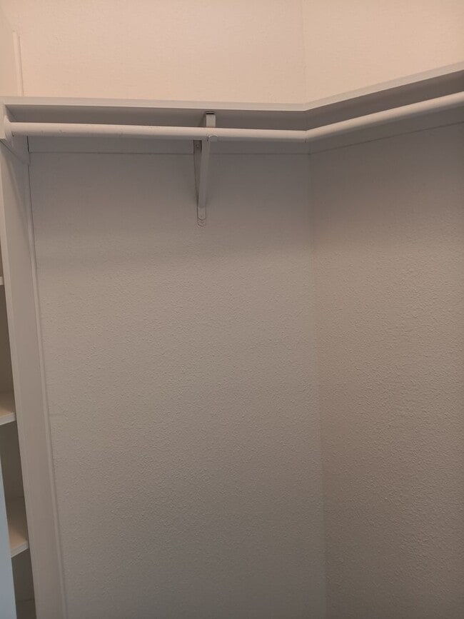 Building Photo - Country Living In The Independence Area Is...