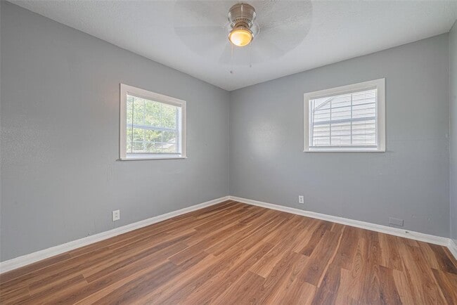 Building Photo - 6527 Kernel St
