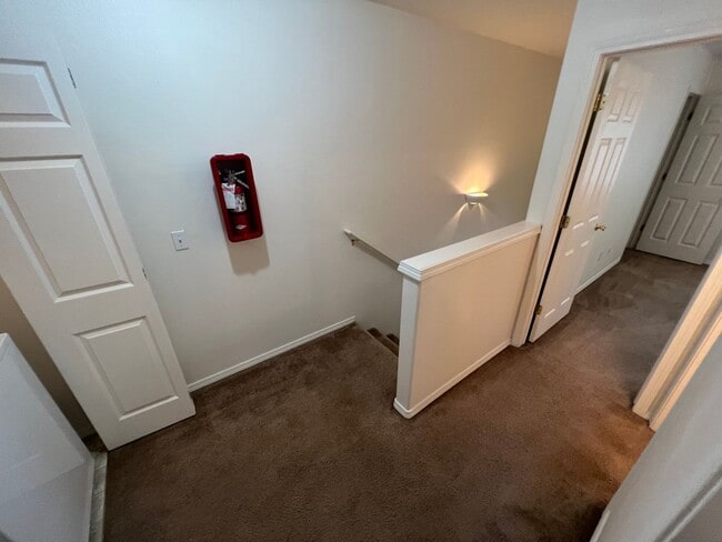 Building Photo - Spacious 2 Bed, 1.5 Bath in CDA!