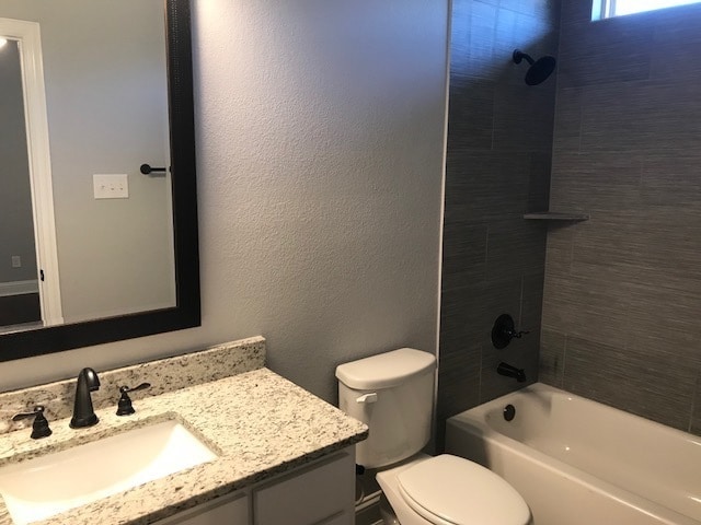 Building Photo - Fantastic updated home built in 2017!