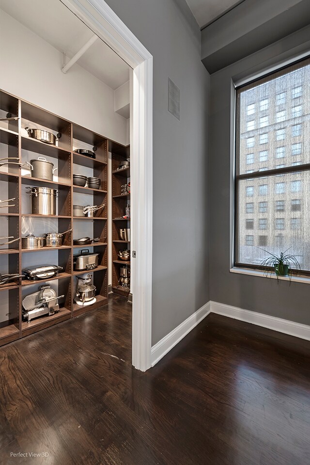 Building Photo - 412 S Wells St