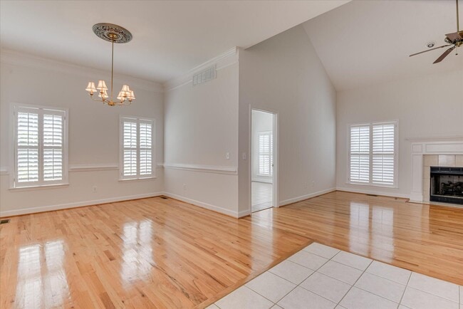 Building Photo - 9 Juniper Loop