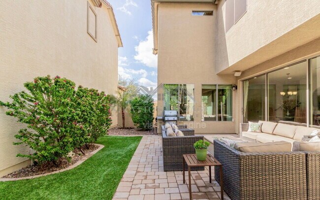 Building Photo - 4467 E Remington Dr