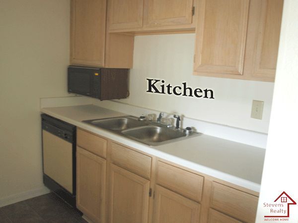 Building Photo - 430 Oriole Dr