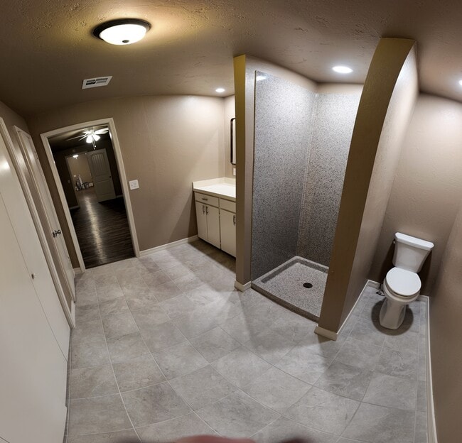 Building Photo - 108 N 4th St