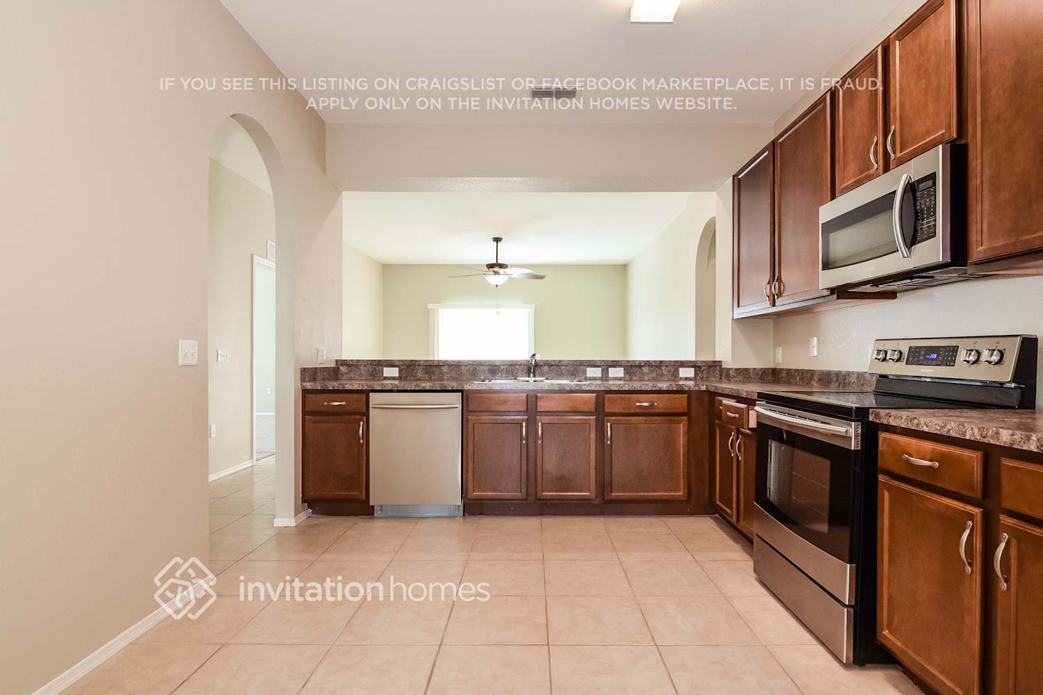 Building Photo - 6530 Evergreen Park Dr