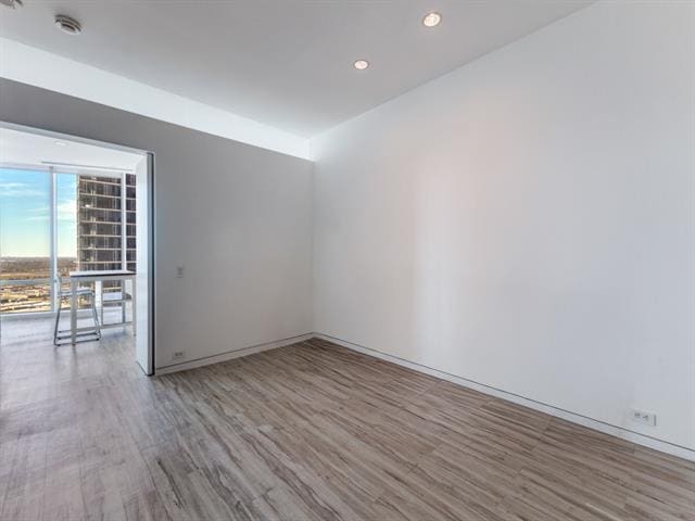 Building Photo - 2430 Victory Park Ln