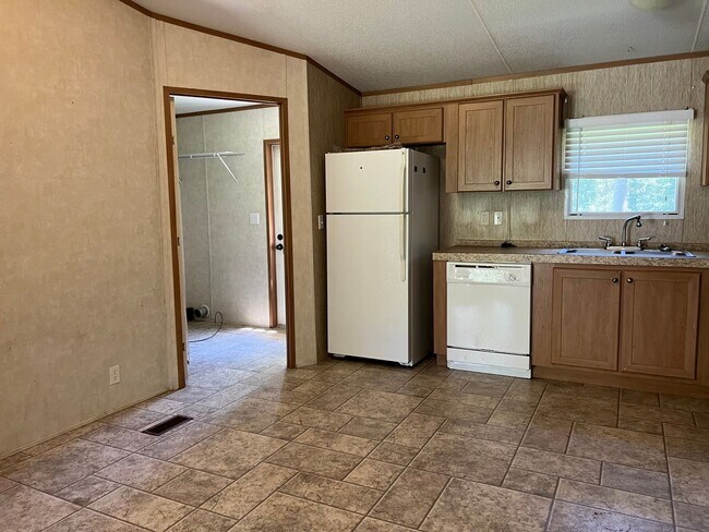 Building Photo - 4067 Gallemore Ln